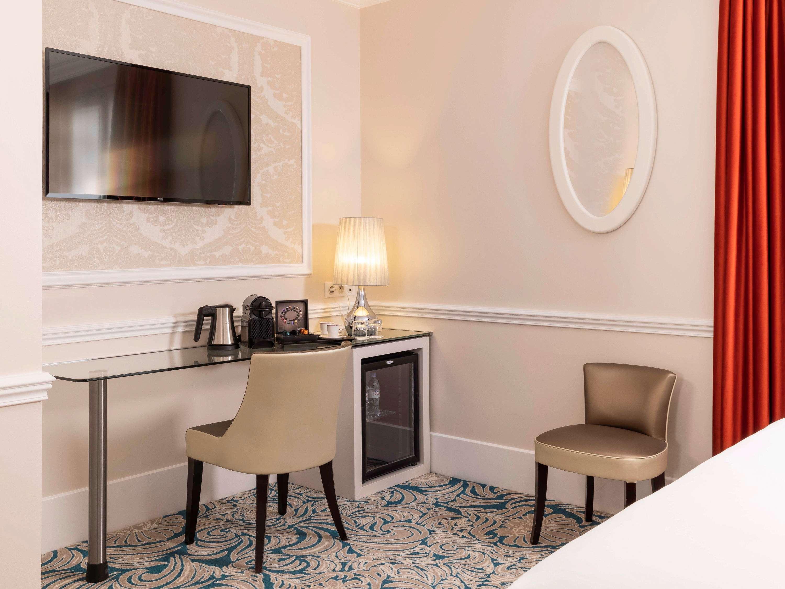 Hotel Mercure La Sorbonne Saint-Germain-Des-Pres Paris Exterior photo
